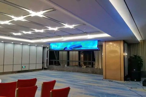 会议体验升级：维世超薄可折叠led显示屏提高会议效率！