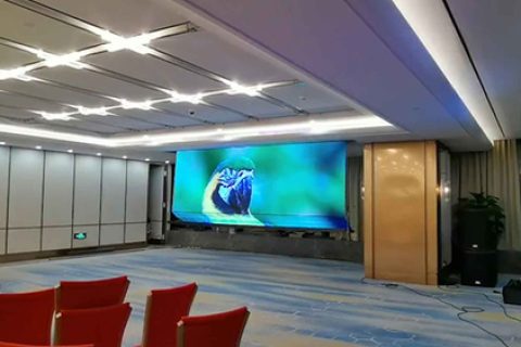 安装LED卷帘屏前，我们需要做好哪些工作?